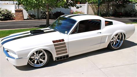 1967 FORD MUSTANG CUSTOM FASTBACK