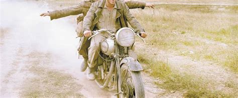 The Motorcycle Diaries Movie Review (2004) | Roger Ebert