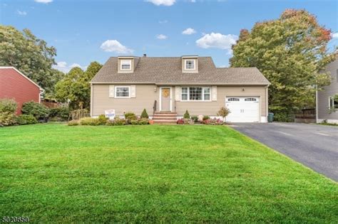 38 OVERLOOK DR, Oak Ridge, NJ 07438 | Trulia