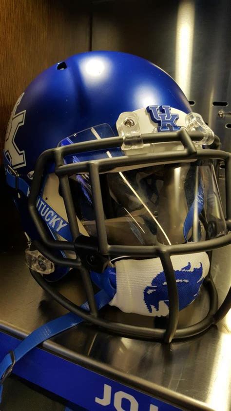 Pin by John Mahoney on Kentucky | Kentucky football, University of ...