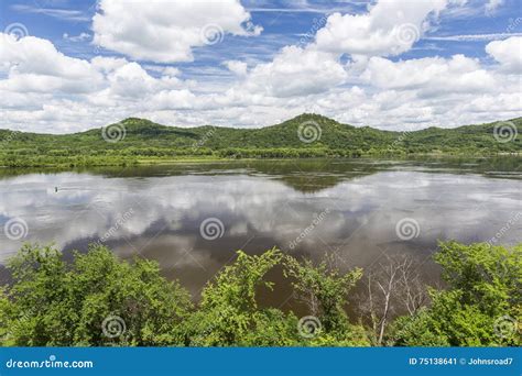 Mississippi River Scenic stock image. Image of travel - 75138641