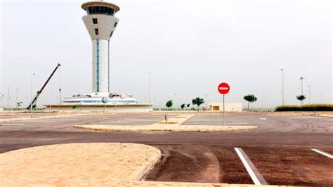 Senegal's new $575 million airport opens | CNN