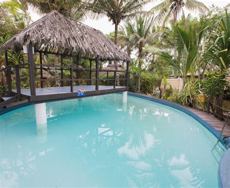 Robinson Crusoe Island Resort (Viti Levu): What to Know BEFORE You Bring Your Family