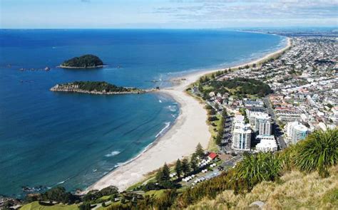 Mount Maunganui Beach / New Zealand / North Island // World Beach Guide