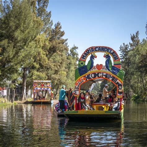 Helpful Tips for Visiting Xochimilco, Mexico Without a Tour - Feather ...