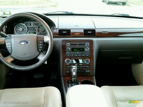 2009 Ford Taurus SEL Dashboard Photos | GTCarLot.com