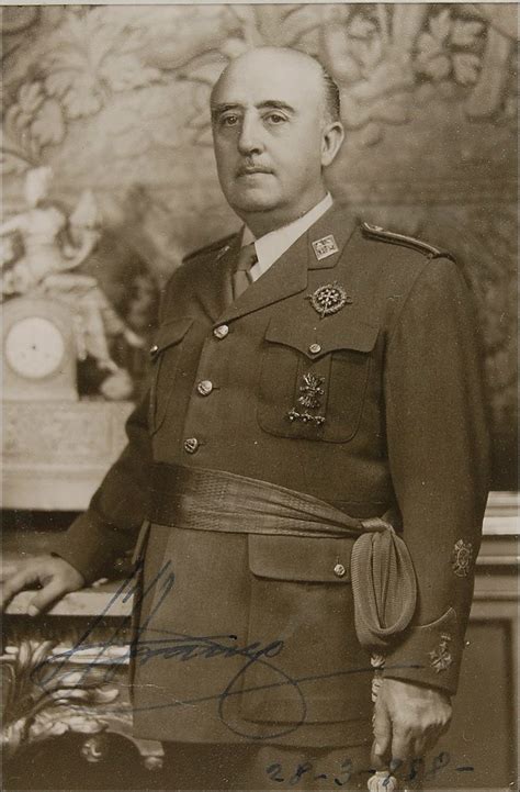 El Caudillo, Generalísimo de los ejércitos de tierra, mar y aire, Francisco Franco Bahamonde ...