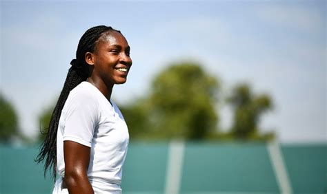 Cori ‘Coco’ Gauff: Pics Of The U.S. Teen Tennis Player – Hollywood Life