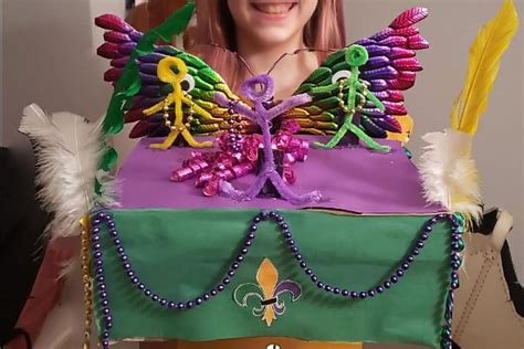 Mardi Gras Crafts for Kids: Make a Fun, Colorful Mardi Gras Shoebox ...