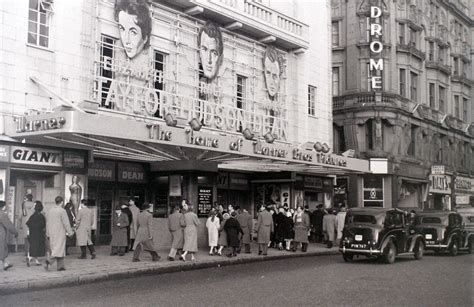 19 Fabulous Photos of London's West End in the 1950s by Allan Hailstone - Flashbak