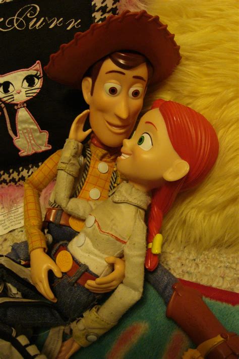 Toy Story Woody And Jessie Kissing