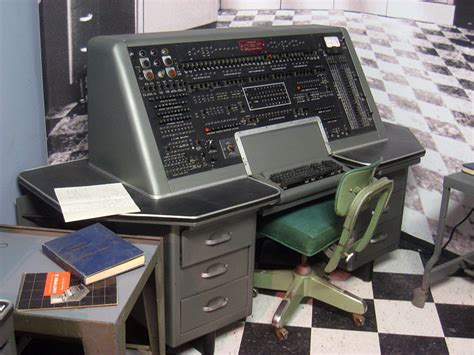 1951: The Famous UNIVAC Computer from the 1950s Weighed 13 Tons ...