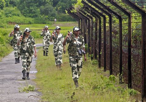 Indian army to allow women to take up combat roles in all sections of armed forces | IBTimes UK