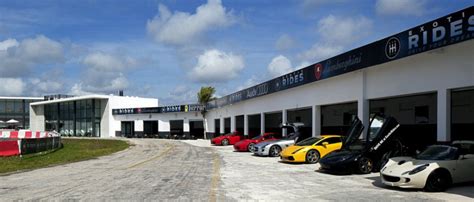 Race the World's Fastest, Exotic Cars Through Cancun - InMexico