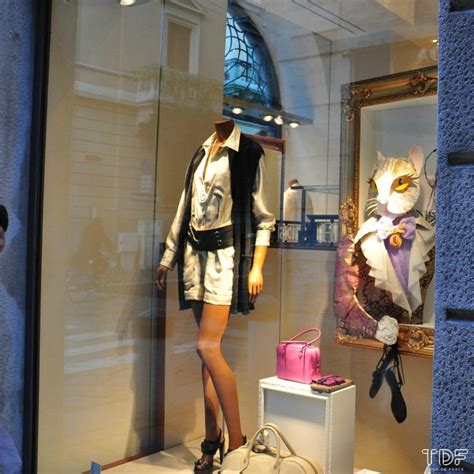 Luxury Retail Window Displays Throwback Stories | TDF