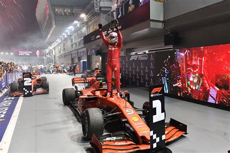 Vettel Ends 13-month Winless Run; Ferrari 1-2 At Singapore - Bloomberg