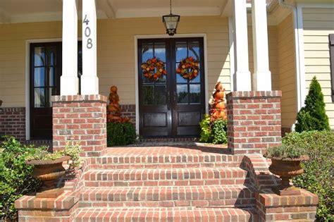 20+ Red Brick House Front Porch Ideas – The Urban Decor