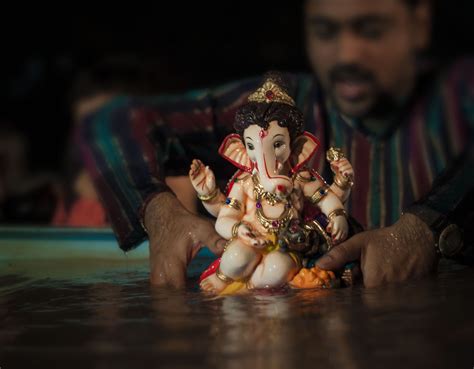 Ganapati Visarjan 2015 | Ganpati bappa wallpapers, Mac wallpapers ...