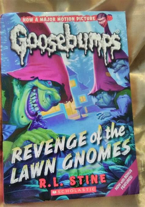 Classic Goosebumps Ser.: Revenge of the Lawn Gnomes (Classic Goosebumps #19) by R. L. Stine ...