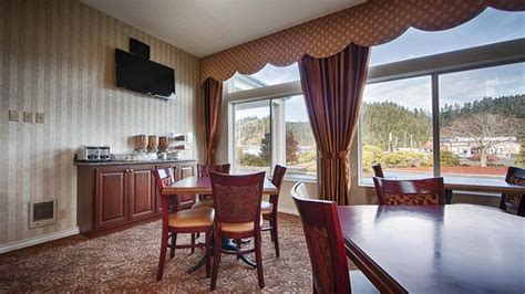 BEST WESTERN SALBASGEON INN & SUITES OF REEDSPORT $90 ($̶1̶0̶1̶) - Updated 2018 Prices & Hotel ...