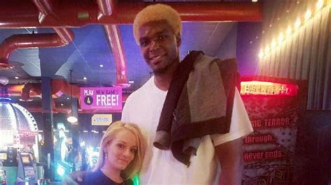 Andrew Bynum adds to interesting hair history with new blond look | Sporting News