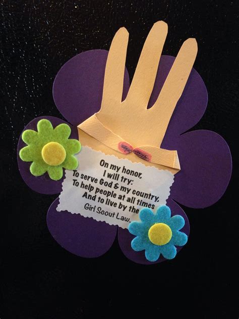 Daisy Girl Scout promise magnet craft | Girl scout crafts daisy, Girl ...