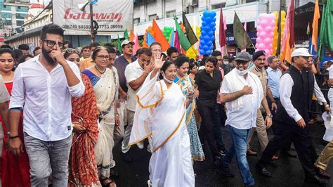 Durga Puja: Kolkata organises mega rally to thank UNESCO for heritage tag - TrendRadars India