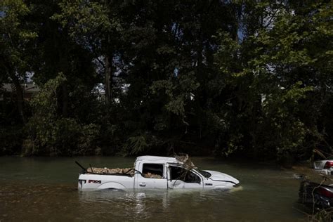 People Trapped on Rooftops in Tennessee Floods Saved by Helicopter ...