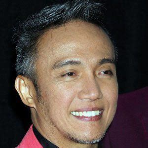 Arnel Pineda - Bio, Facts, Family | Famous Birthdays