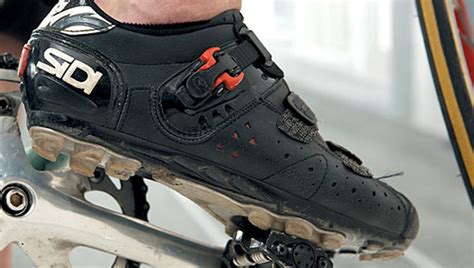 10 tips to choosing the right cycling shoes