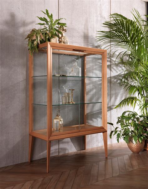 Crystal display cabinet MEDEA By RIFLESSI