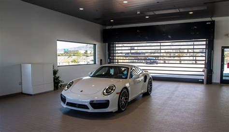 [FRAME] Video Agency - Porsche of El Paso – Dealership Photoshoot