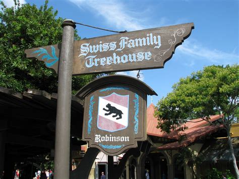 Exploring The Swiss Family Robinson Treehouse | Disney World Blog ...