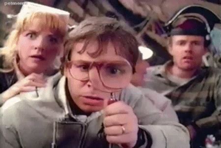 Honey I Shrunk The Kids GIFs - Find & Share on GIPHY