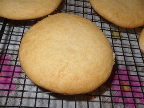 The Polynesian Kitchen: Pake Cake (Chinese Tea Cake/Cookies)