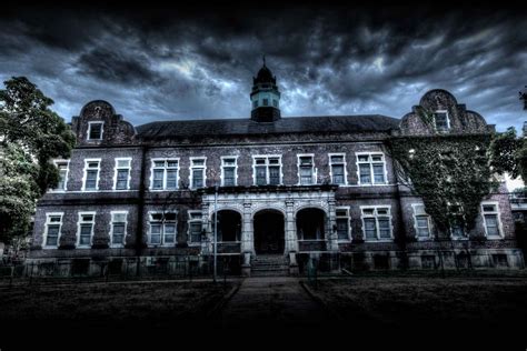 PennHurst Haunted Asylum - Pennsylvania Haunted House