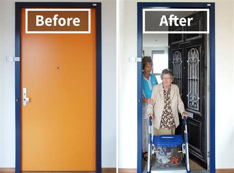 Company Recreates Doors Of Dementia Patients’ Houses To Help Them Find Rooms And Feel At Home