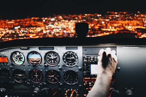 Conventional Cockpit Versus Glass Cockpit