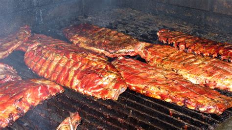 RBR Tailgating: Bar-B-Q Ribs - Roll 'Bama Roll