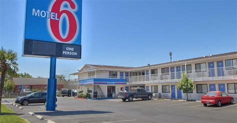 Motel 6 Sued for Sharing `Latino-Sounding' Names With ICE | National ...