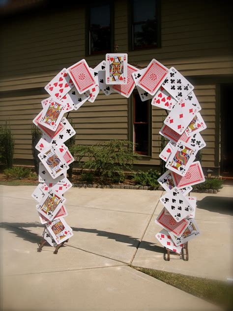 Card arch for Alice in Wonderland party | Alice in wonderland tea party birthday, Alice in ...