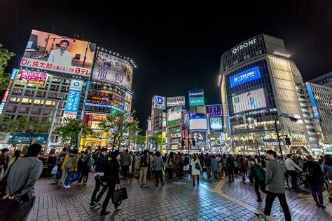 Shibuya_District_at_Night_2015-04_(17806976882) koharu By IQRemix ...