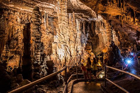 7 Wonderful Caves in Arkansas to Visit and Explore - Flavorverse