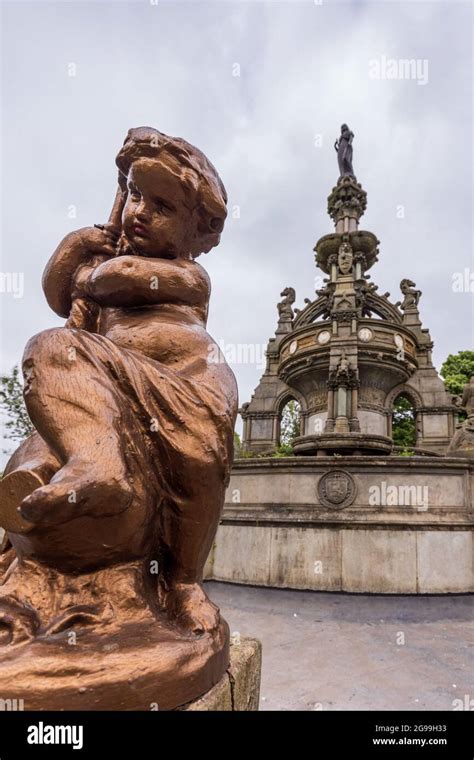 The Stewart memorial fountain in Kelvingrove park in Glasgow Stock Photo - Alamy