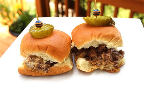 Slider-Style Mini Burgers | Mini burgers, Recipes, Food