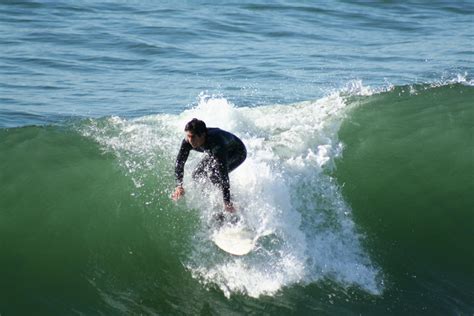 Manhattan Beach and Pier Surf Photo by B Core | 2:46 pm 27 Jan 2012