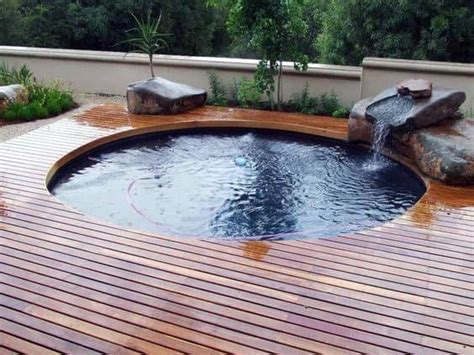 Design the Perfect Hot Tub Deck for Ultimate Relaxation