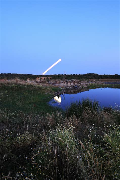 'Strawberry Moon' lunar eclipse treats skywatchers around the world ...