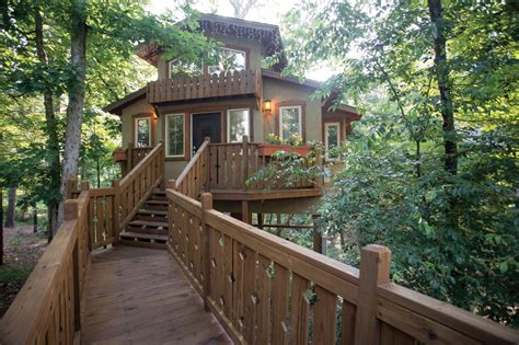 Grand Treehouse Resort | Eureka Springs, Arkansas | AlwaysPacked