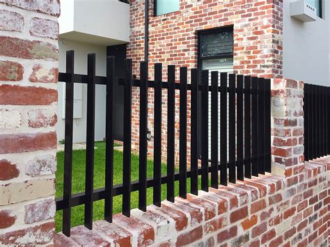 Steel or Aluminium: What's Right for Your Fence? - Fencemakers